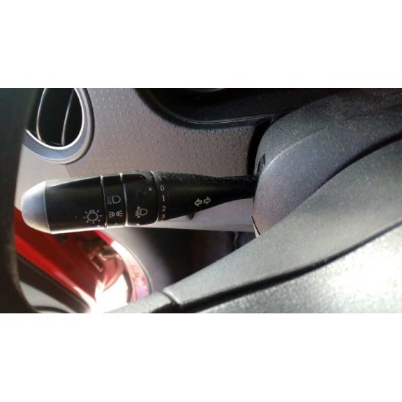 mitsubishi colt berlina 5 (z30a) del año 2005