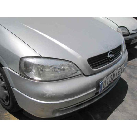opel astra g berlina del año 2001