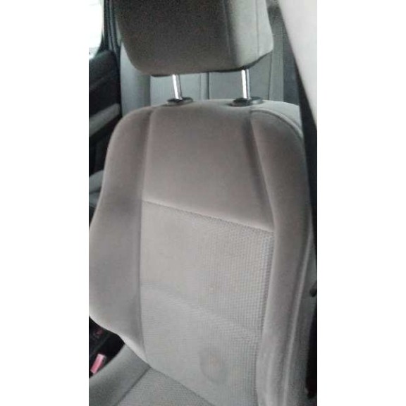 peugeot 307 berlina (s2) del año 2006