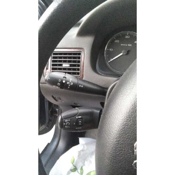 peugeot 307 berlina (s2) del año 2006