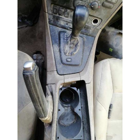 volvo s60 berlina del año 2003