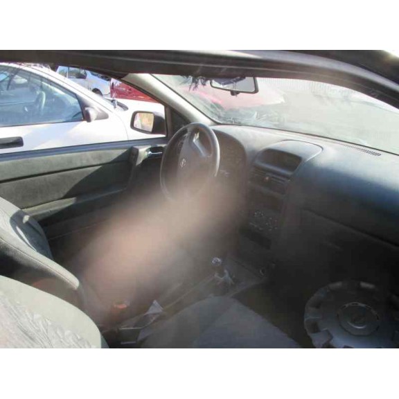 opel astra g berlina del año 2002