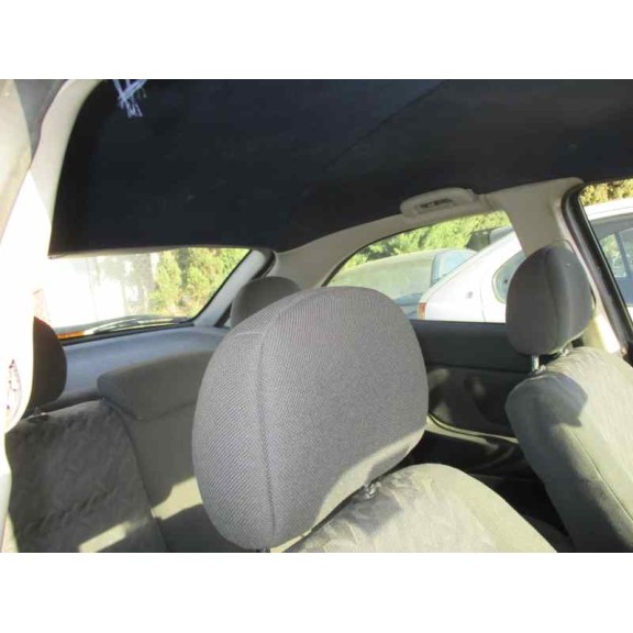 opel astra g berlina del año 2002