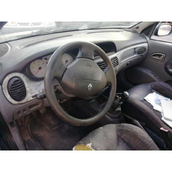 renault megane i coupe fase 2 (da..) del año 2001