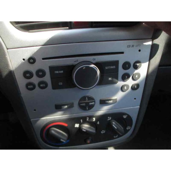 opel corsa c del año 2004