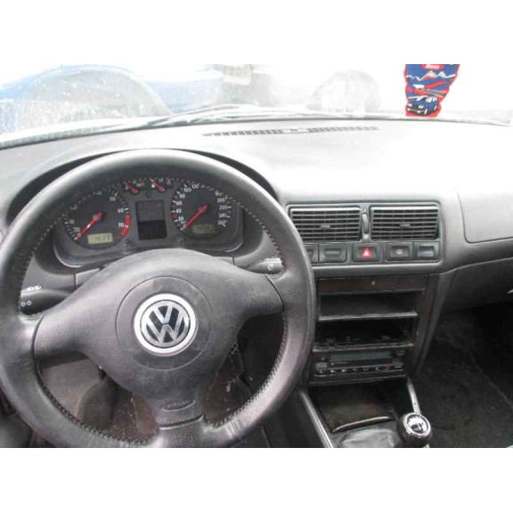 volkswagen golf iv berlina (1j1) del año 2000
