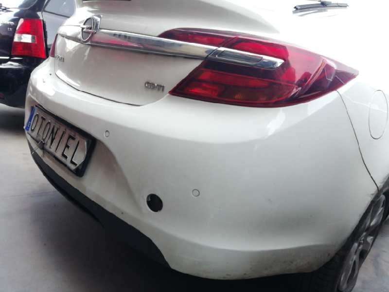 Recambio de paragolpes trasero para opel insignia berlina expression referencia OEM IAM  PINTURA MAL 5 PUERTAS