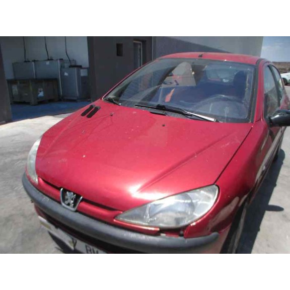 peugeot 206 berlina del año 2001