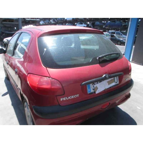 peugeot 206 berlina del año 2001