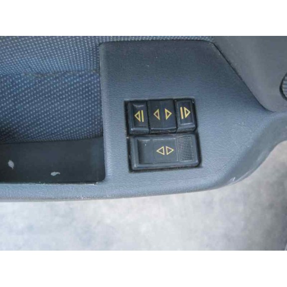 renault 21 berlina (b/l48) del año 1990