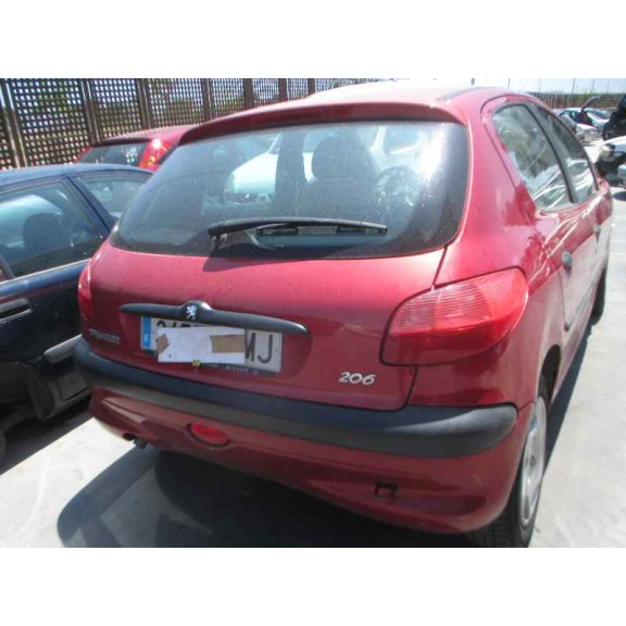 peugeot 206 berlina del año 2001