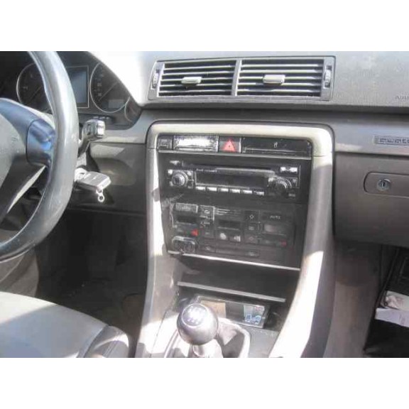 audi a4 berlina (8e) del año 2001