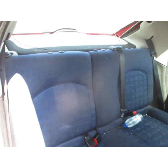 peugeot 206 berlina del año 2001