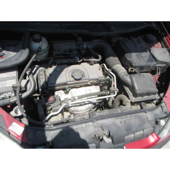 peugeot 206 berlina del año 2001