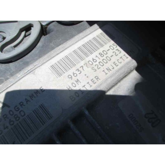 peugeot 206 berlina del año 2001