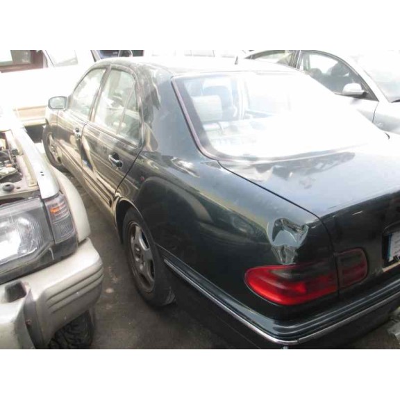 mercedes-benz clase e (w210) berlina diesel del año 2002