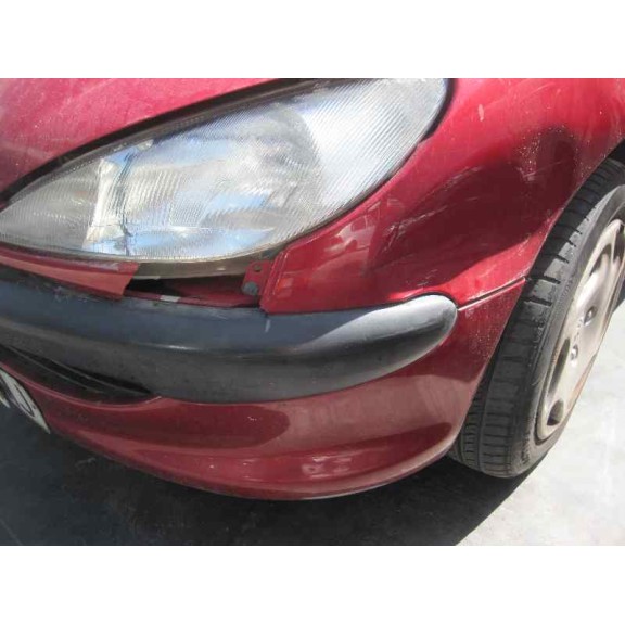 peugeot 206 berlina del año 2001