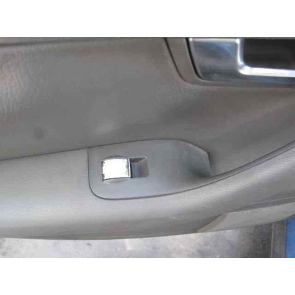 audi a4 berlina (8e) del año 2001