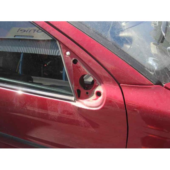 peugeot 206 berlina del año 2001