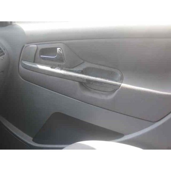 seat cordoba berlina (6k2) del año 2002