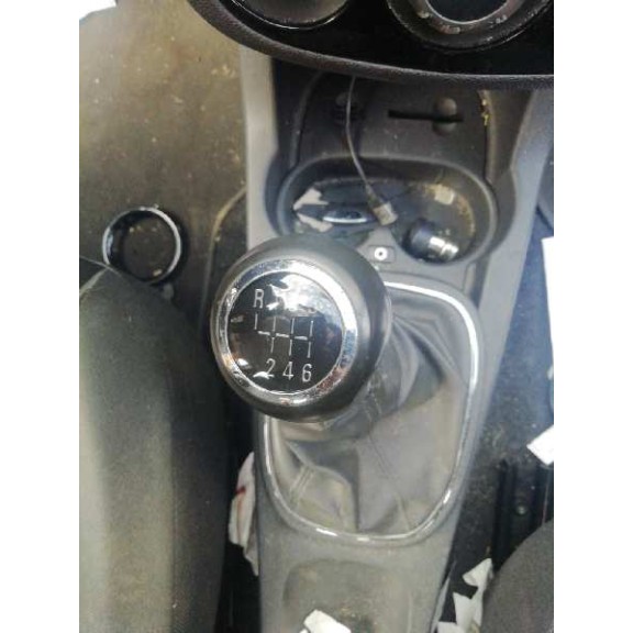 opel corsa d del año 2010