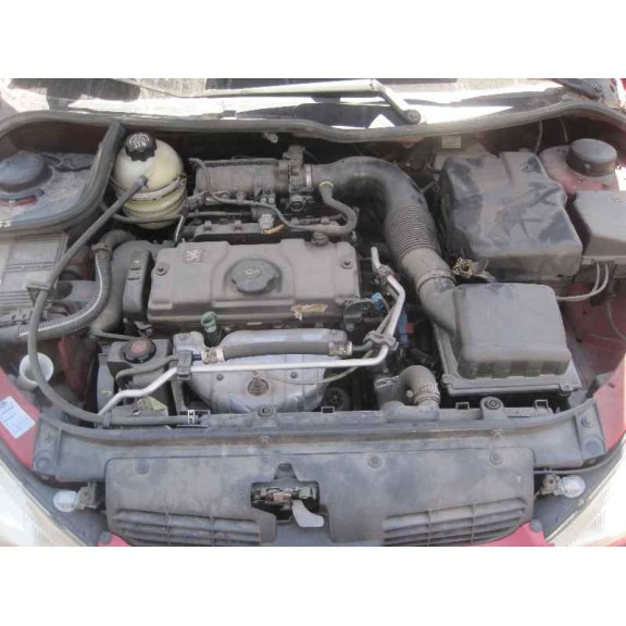 peugeot 206 berlina del año 2001