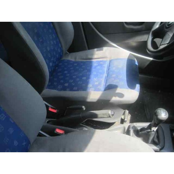 seat cordoba berlina (6k2) del año 2002