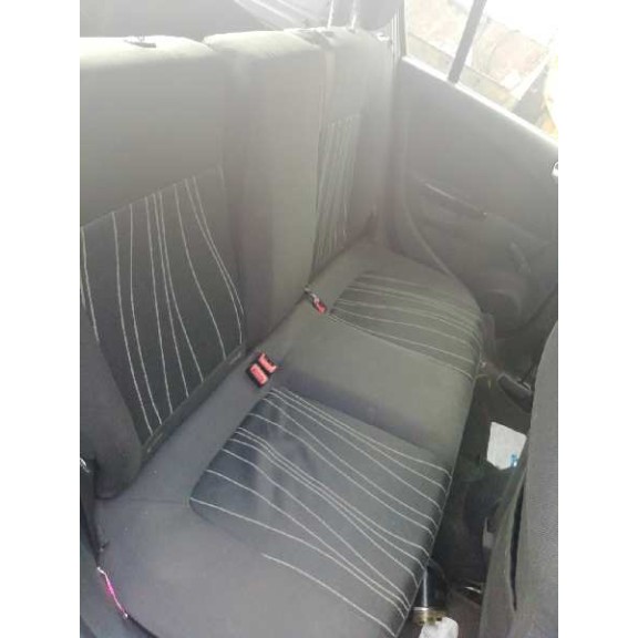 opel corsa d del año 2010