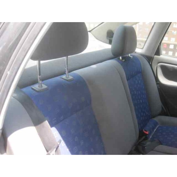 seat cordoba berlina (6k2) del año 2002