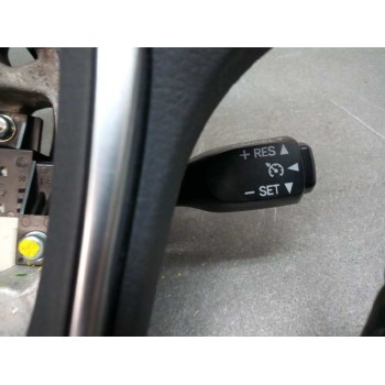 Recambio de volante para toyota auris touring sports (e18) hybrid business referencia OEM IAM 622837810 CON MANDOS 