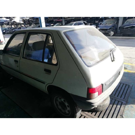 peugeot 205 berlina del año 1992