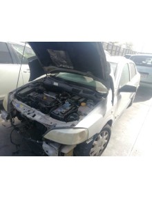 opel astra g berlina del año 2000