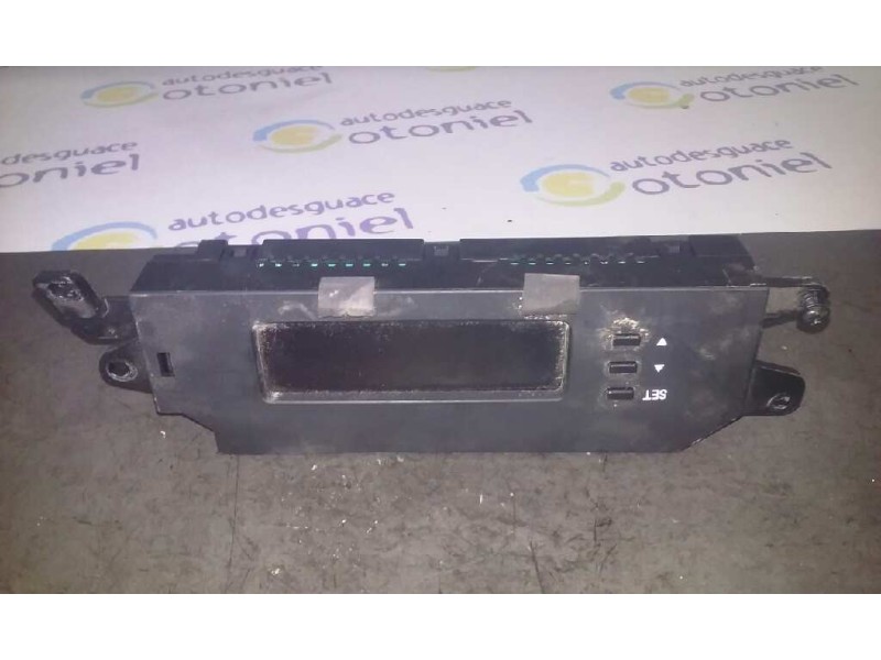 Recambio de display para hyundai i20 classic referencia OEM IAM 941011J605  