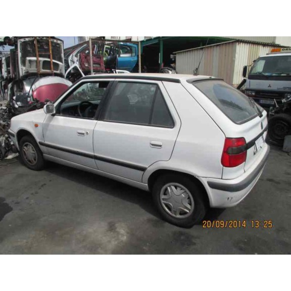 skoda felicia berlina ( 791) del año 1998