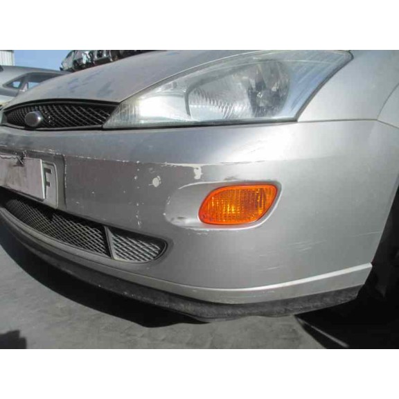 ford focus berlina (cak) del año 2001