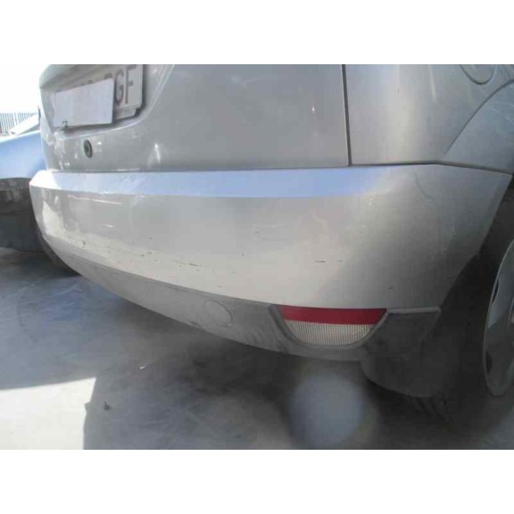 ford focus berlina (cak) del año 2001