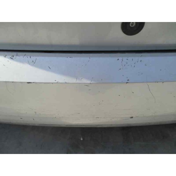 ford focus berlina (cak) del año 2001