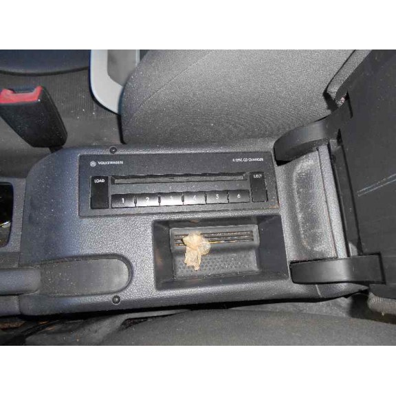 volkswagen golf v berlina (1k1) del año 2004