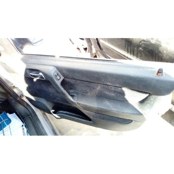 opel astra g berlina del año 2000