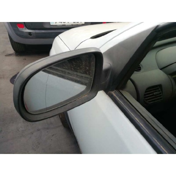 opel corsa c del año 2003