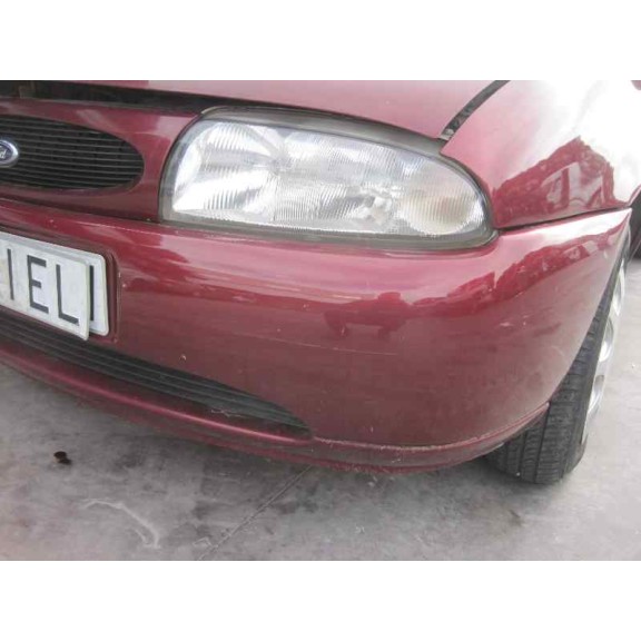 ford fiesta berlina del año 1999