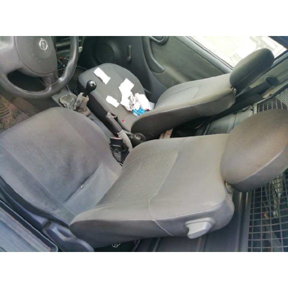 opel corsa c del año 2003