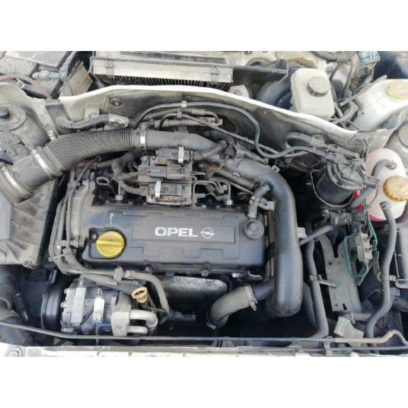 opel corsa c del año 2003