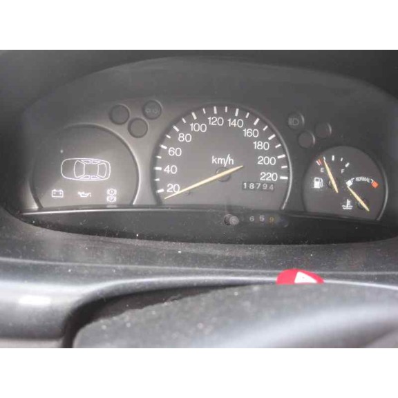 ford fiesta berlina del año 1999