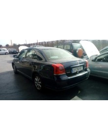 toyota avensis berlina (t25) del año 2004 2