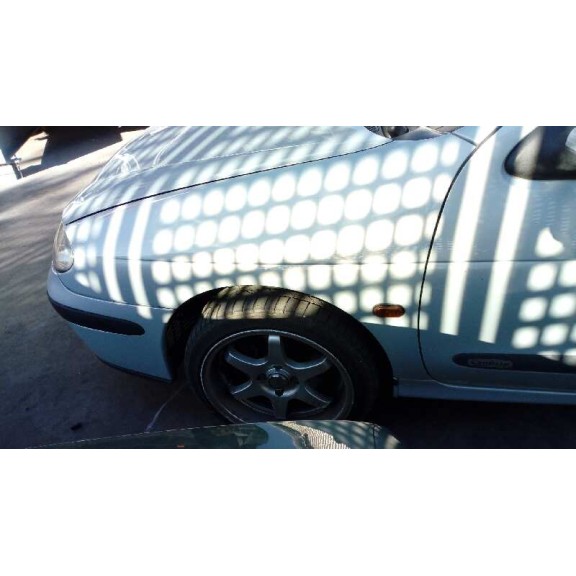 renault megane i fase 2 berlina (ba0) del año 2001