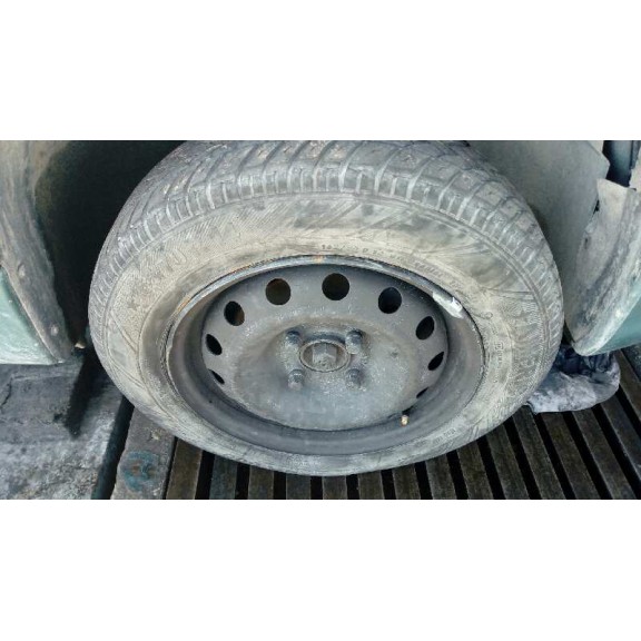 peugeot 206 berlina del año 2001