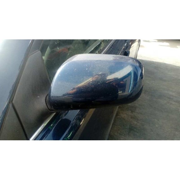 toyota avensis berlina (t25) del año 2004