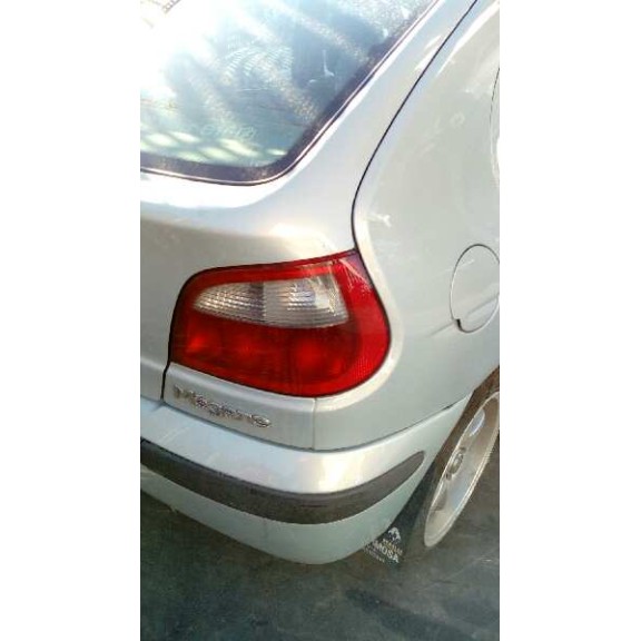 renault megane i fase 2 berlina (ba0) del año 2001