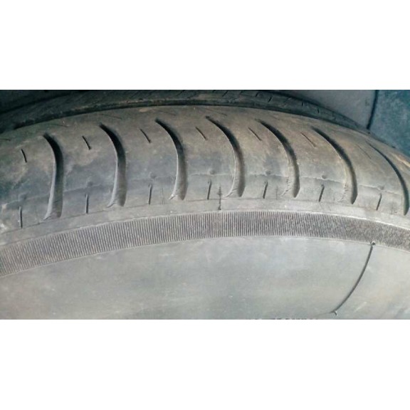 peugeot 206 berlina del año 2001